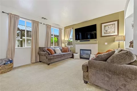 Living - 4324 Strathmore Pl, Merced, CA 95348 photo 2 of 3