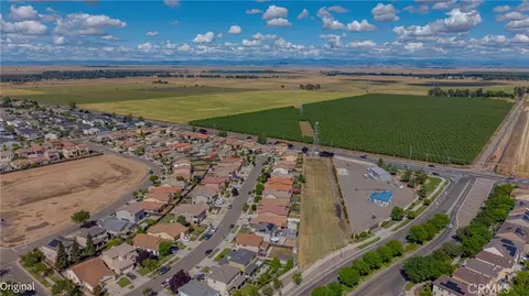 View/Area - 4324 Strathmore Pl, Merced, CA 95348 photo 5 of 6