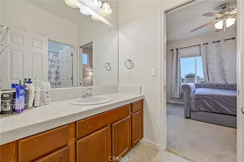 Bath - 4324 Strathmore Pl, Merced, CA 95348 photo 1 of 3
