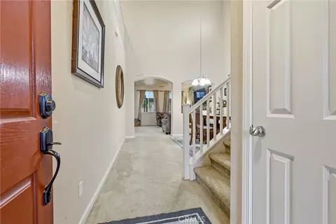 Entry Way - 4324 Strathmore Pl, Merced, CA 95348 photo 2 of 7