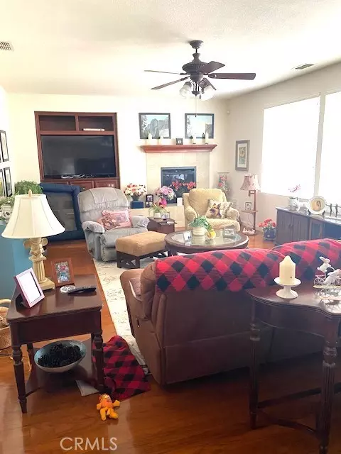 Living - 1220 E Springer Dr, Turlock, CA 95382 photo 1 of 3