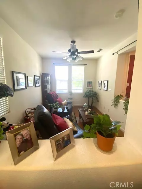 Entry Way - 1220 E Springer Dr, Turlock, CA 95382 photo 3 of 4