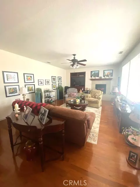 Living - 1220 E Springer Dr, Turlock, CA 95382 photo 2 of 3