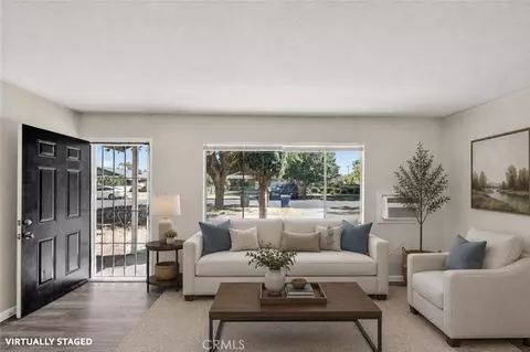 Living - 520 W 9th St, Merced, CA 95341 photo 4 of 8