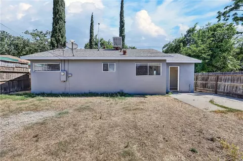 Exterior - 520 W 9th St, Merced, CA 95341 photo 5 of 7