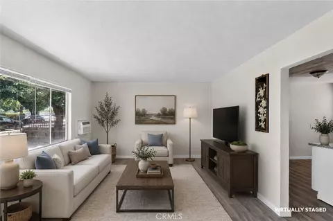 Living - 520 W 9th St, Merced, CA 95341 photo 2 of 8