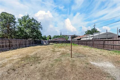 Exterior - 520 W 9th St, Merced, CA 95341 photo 6 of 7