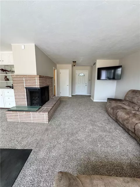 Entry Way - 1101 E Monte Vis, Turlock, CA 95382 photo 1 of 1