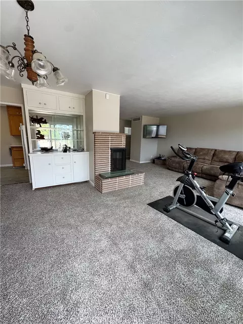 Living - 1101 E Monte Vis, Turlock, CA 95382 photo 6 of 8