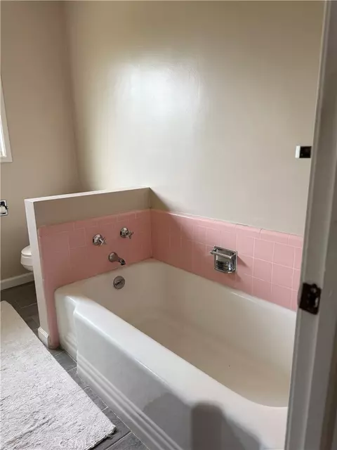 Bath - 1101 E Monte Vis, Turlock, CA 95382 photo 9 of 16