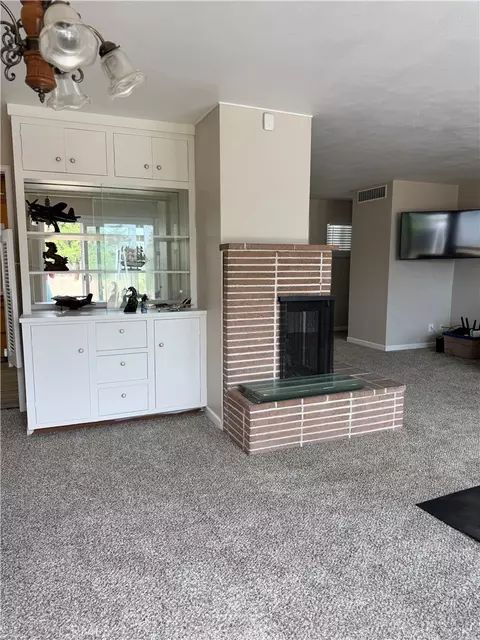 Living - 1101 E Monte Vis, Turlock, CA 95382 photo 7 of 8
