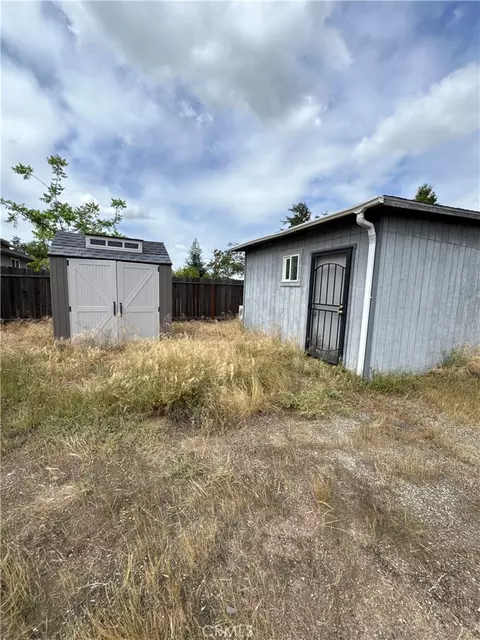 Exterior - 1101 E Monte Vis, Turlock, CA 95382 photo 10 of 14