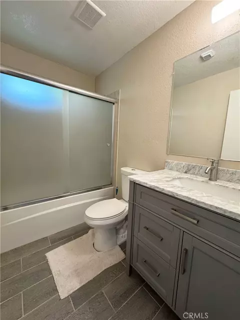 Bath - 1101 E Monte Vis, Turlock, CA 95382 photo 10 of 16