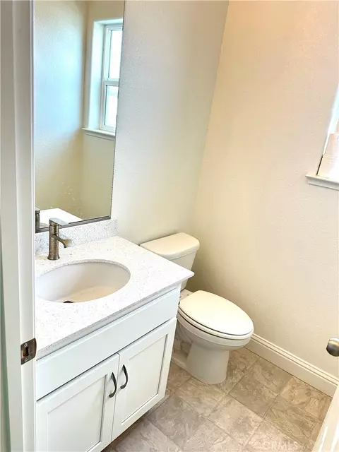 Bath - 204 Montage Dr, Merced, CA 95348 photo 1 of 5