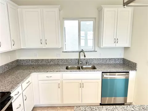 Kitchen - 204 Montage Dr, Merced, CA 95348 photo 5 of 7