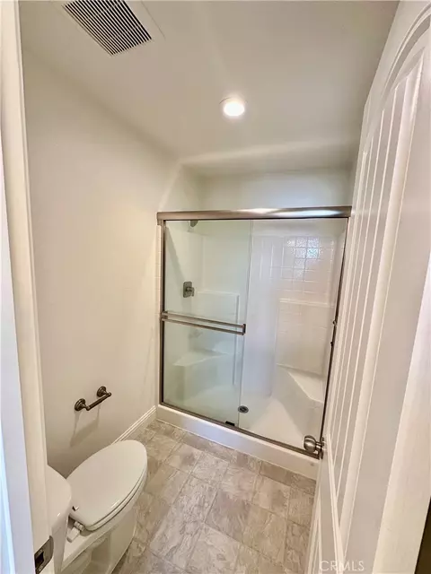 Bath - 204 Montage Dr, Merced, CA 95348 photo 3 of 5