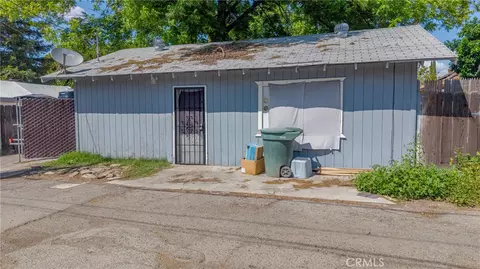 Exterior - 236 W 22nd, Merced, CA 95340 photo 9 of 10