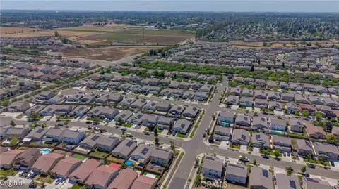 View/Area - 697 Heitz Ct, Merced, CA 95348 photo 7 of 7