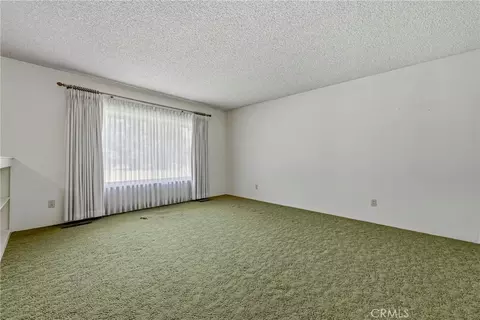 Living - 2029 W State Highway 140, Merced, CA 95341 photo 2 of 8