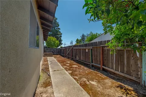 Exterior - 2029 W State Highway 140, Merced, CA 95341 photo 8 of 12