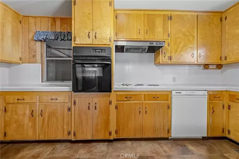 Kitchen - 2029 W State Highway 140, Merced, CA 95341 photo 2 of 3