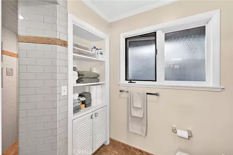 Bath - 2875 Ardell, Merced, CA 95348 photo 3 of 9