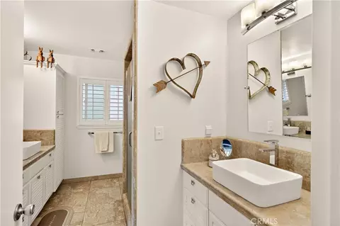 Bath - 2875 Ardell, Merced, CA 95348 photo 5 of 8
