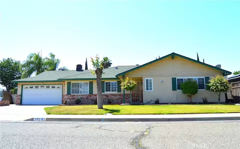 380 Tammy Dr, Atwater, CA 95301