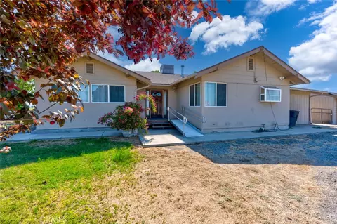 Exterior - 17626 Britto Rd, Dos Palos, CA 93620 photo 9 of 19