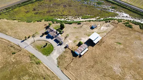 View/Area - 17626 Britto Rd, Dos Palos, CA 93620 photo 2 of 7