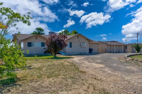 Exterior - 17626 Britto Rd, Dos Palos, CA 93620 photo 2 of 19