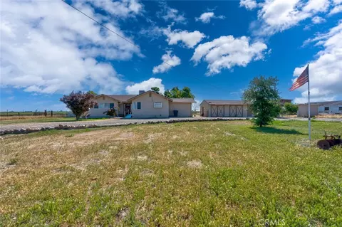 Exterior - 17626 Britto Rd, Dos Palos, CA 93620 photo 5 of 19