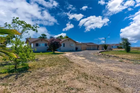 Exterior - 17626 Britto Rd, Dos Palos, CA 93620 photo 3 of 19