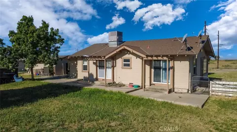 Exterior - 17626 Britto Rd, Dos Palos, CA 93620 photo 14 of 19