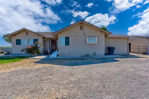 Exterior - 17626 Britto Rd, Dos Palos, CA 93620 photo 8 of 19