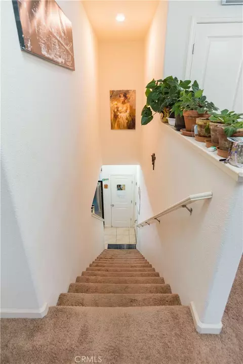 Entry Way - 172 Korbel Ave, Merced, CA 95348 photo 6 of 8
