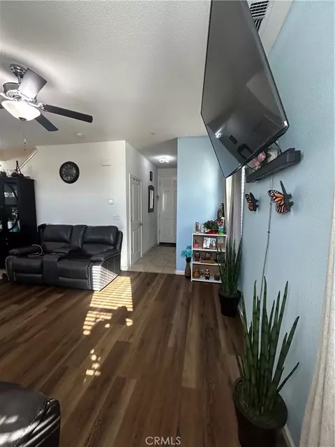 Entry Way - 172 Korbel Ave, Merced, CA 95348 photo 2 of 8
