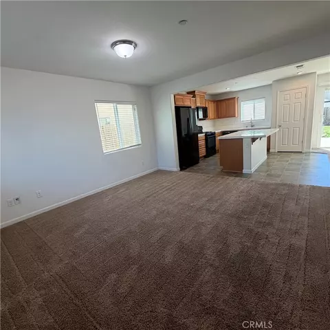 385 Ostrander, Merced, CA 95341 photo 4