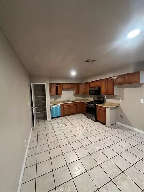 Kitchen - 268 E 10th St, Merced, CA 95341 photo 1 of 1