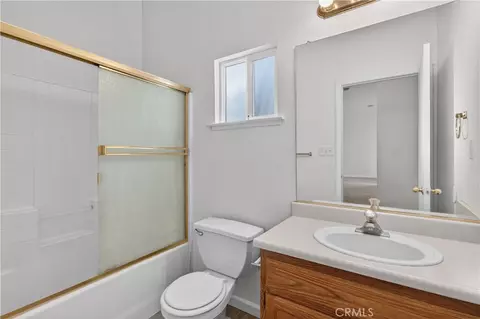 Bath - 2970 Westminster Ct, Merced, CA 95340 photo 2 of 2