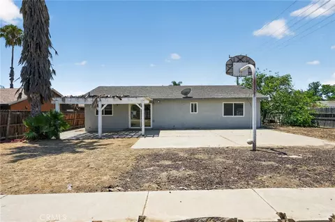 Exterior - 498 Serrana, Perris, CA 92570 photo 4 of 5
