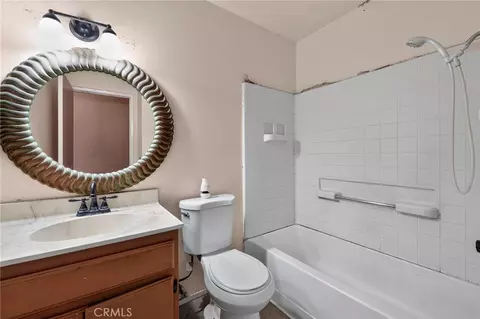 Bath - 498 Serrana, Perris, CA 92570 photo 2 of 2