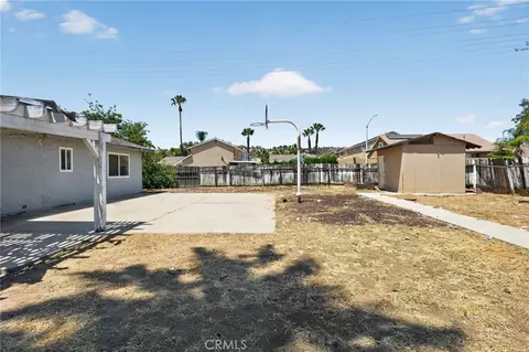 Exterior - 498 Serrana, Perris, CA 92570 photo 5 of 5
