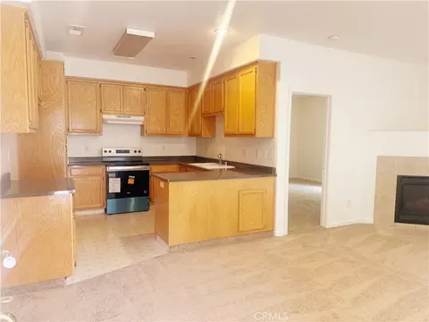 Kitchen - 672 Gateway Cir, Merced, CA 95340 photo 2 of 4