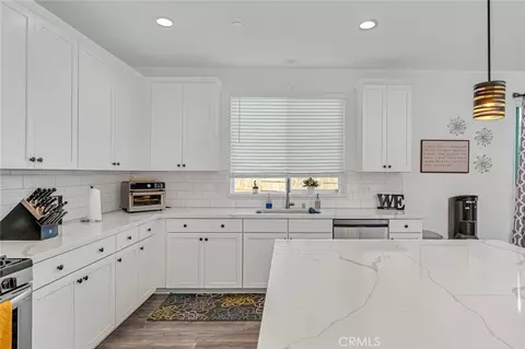 Kitchen - 3588 Sunstone Ct, Merced, CA 95340 photo 4 of 7