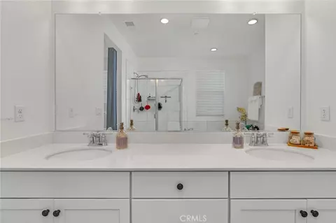 Bath - 3588 Sunstone Ct, Merced, CA 95340 photo 2 of 4