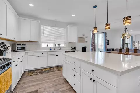 Kitchen - 3588 Sunstone Ct, Merced, CA 95340 photo 7 of 7