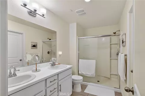 Bath - 248 Shafer Ave, Merced, CA 95348 photo 3 of 4