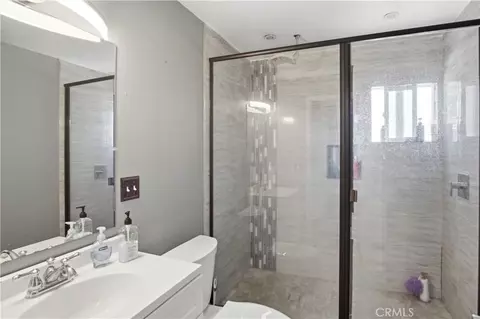 Bath - 5697 N Franklin, Merced, CA 95348 photo 2 of 2