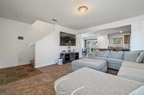 Entry Way - 163 Dylan Ct, Merced, CA 95341 photo 3 of 12